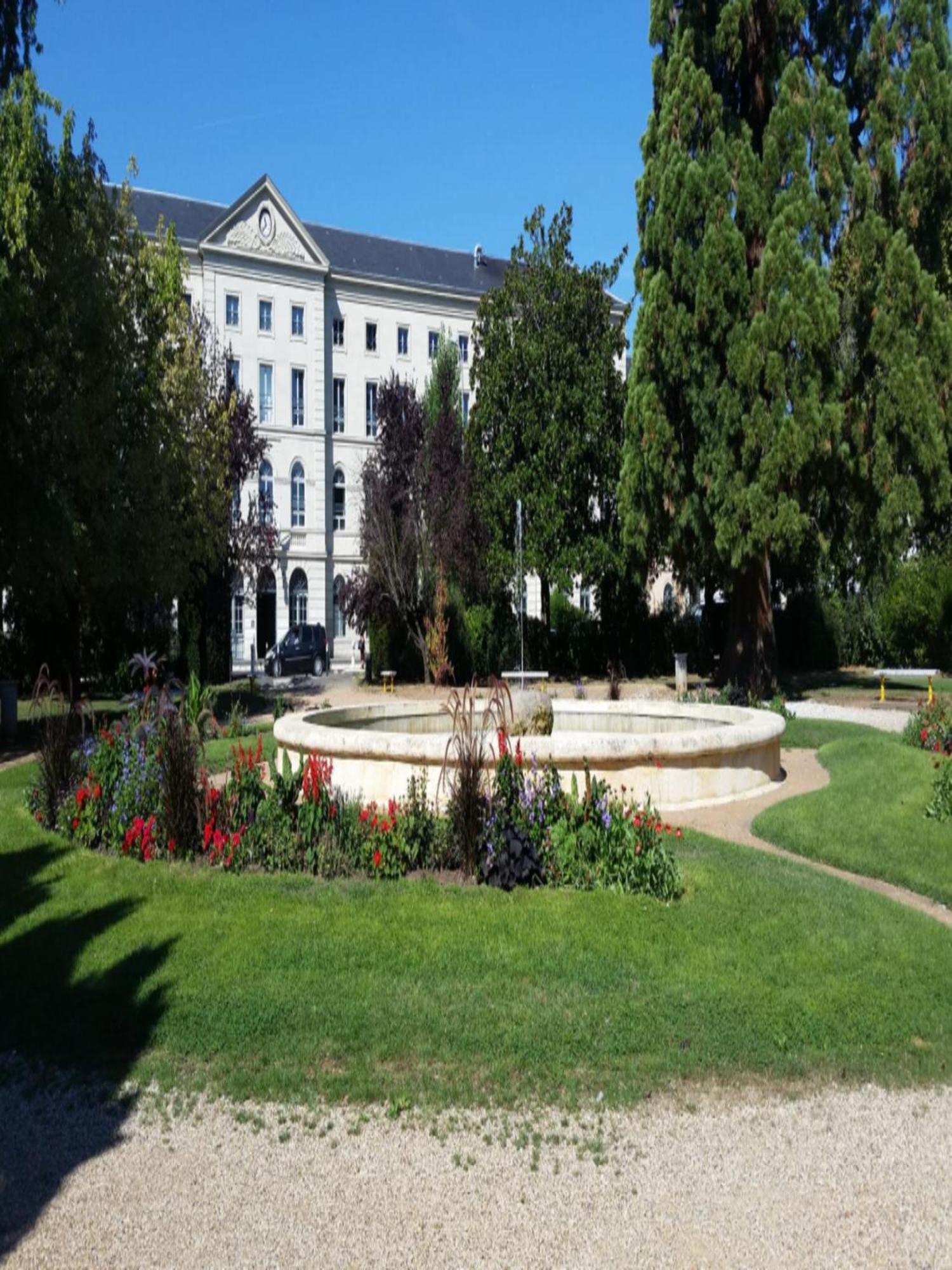 La Kanal De Perigueux - Centre Historique Luaran gambar